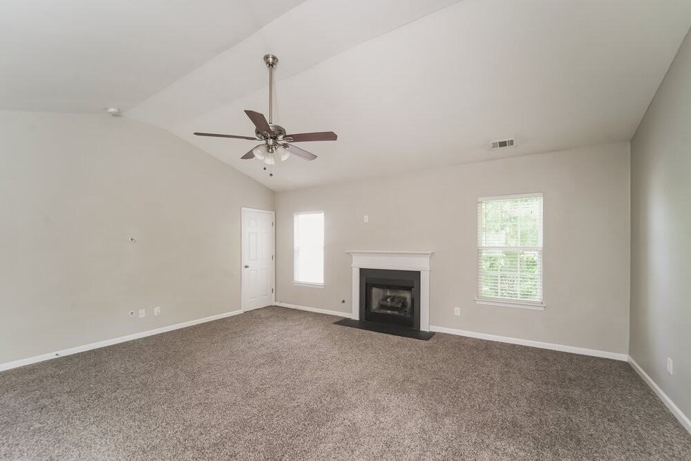 8910 Woodland Hills Rd - Photo 6 of 17