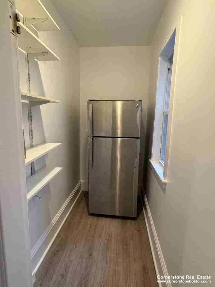 145 Calumet St #2 - Photo 3 of 15