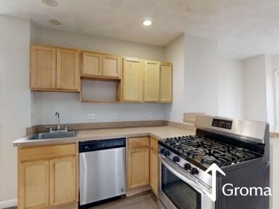 332 Paris St #2 - Photo 6 of 19