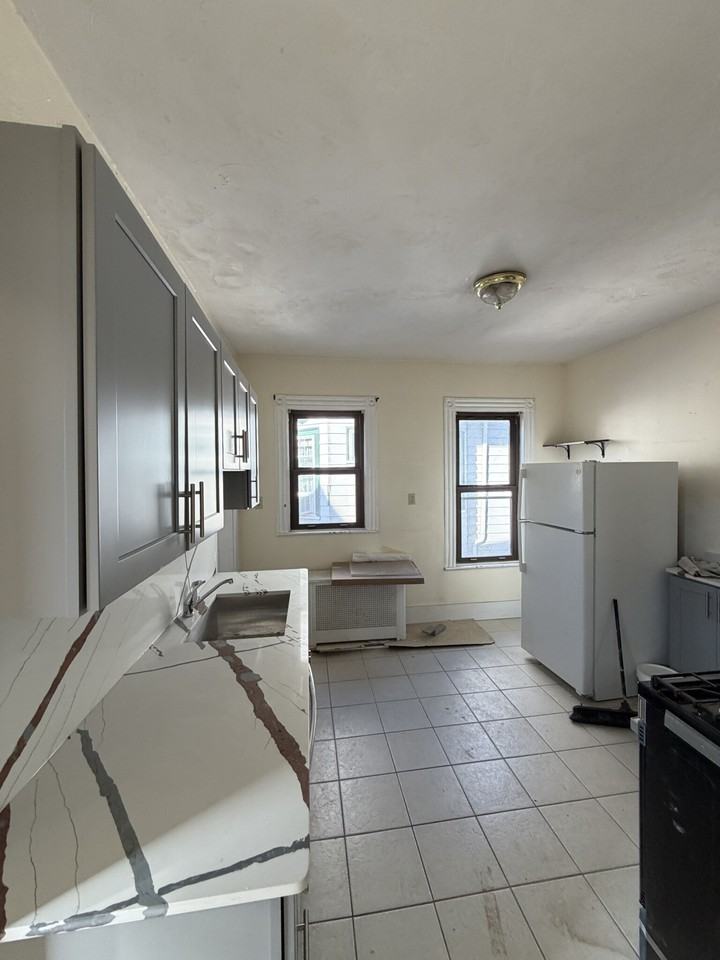 18 Cushman Rd - Photo 4 of 24