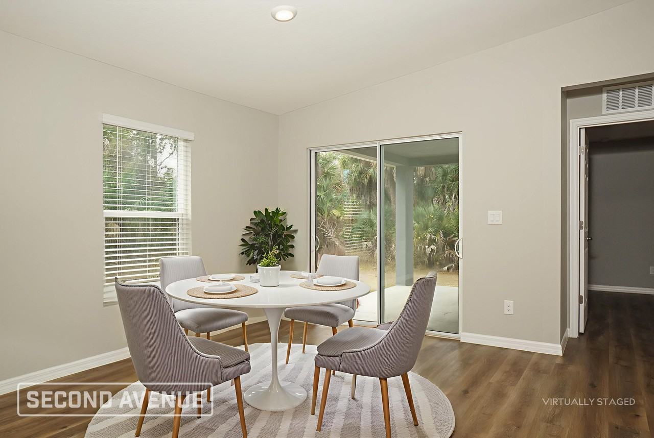 105 Sherbourne St - Photo 7 of 24