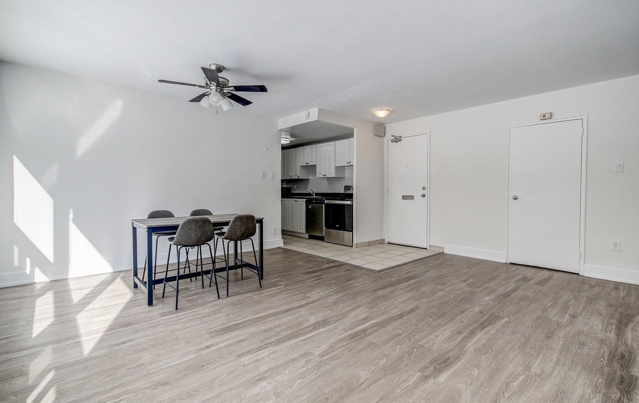 133 Erskine Ave. - Photo 7 of 24