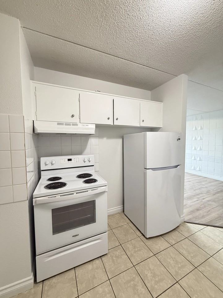 Hillsboro Place - Photo 2 of 22