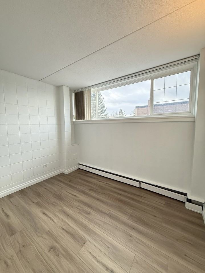 Hillsboro Place - Photo 6 of 22