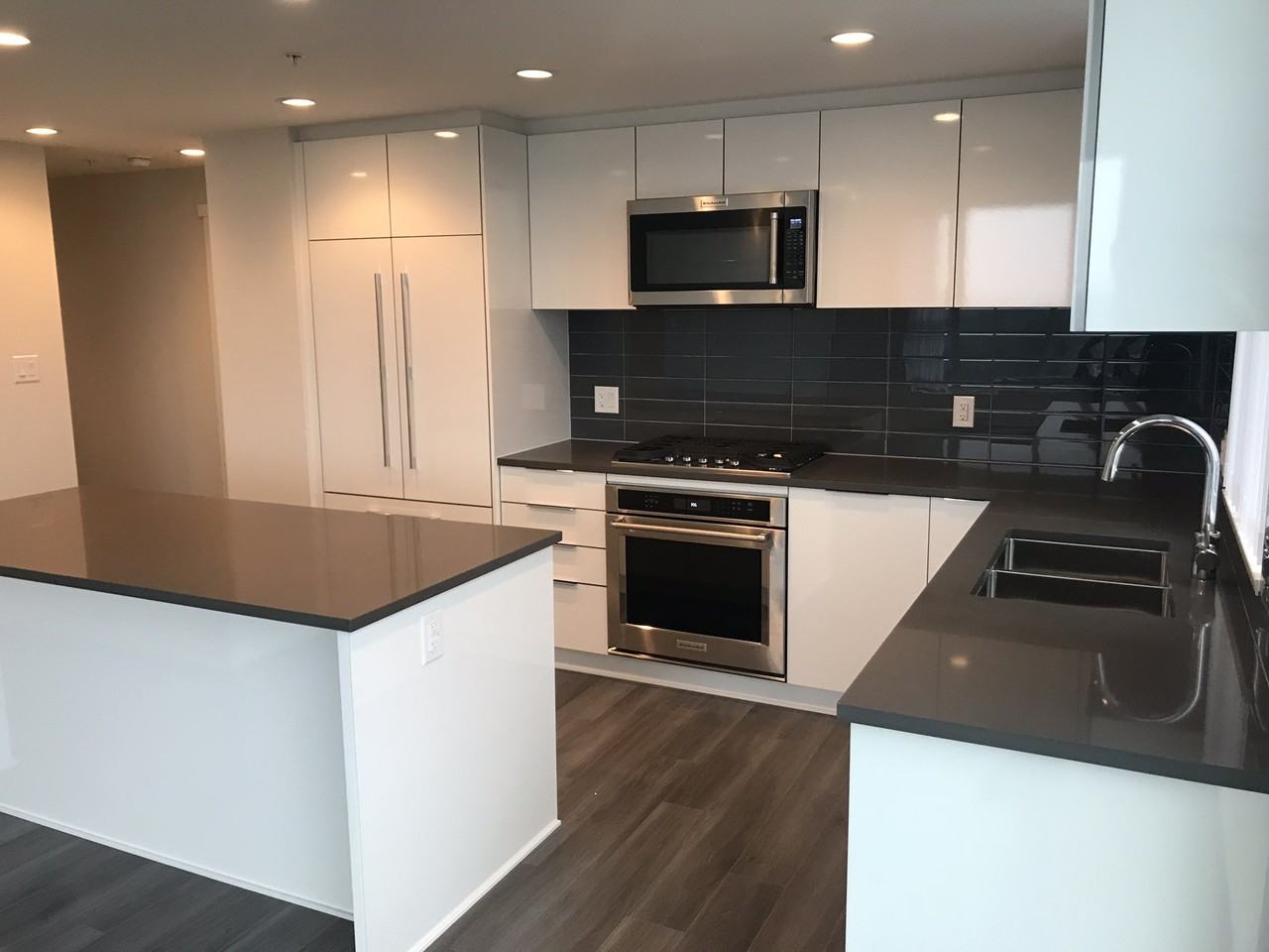 3100 Windsor Gate - Photo 2 of 40