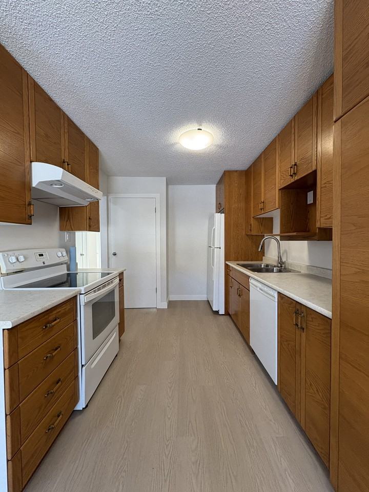 772 Kimberly Ave - Photo 2 of 12