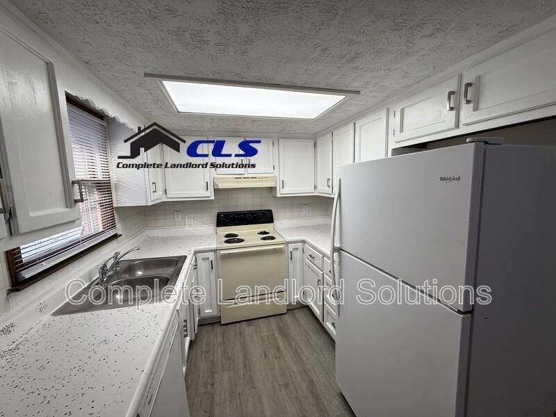 1777 E Southern Manor Dr - Photo 3 of 15