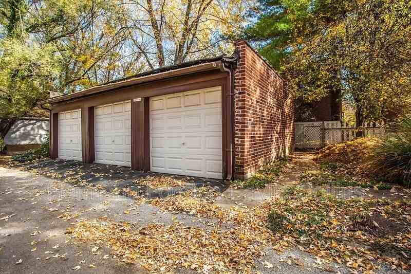 2053 Alfred Ave - Photo 3 of 19