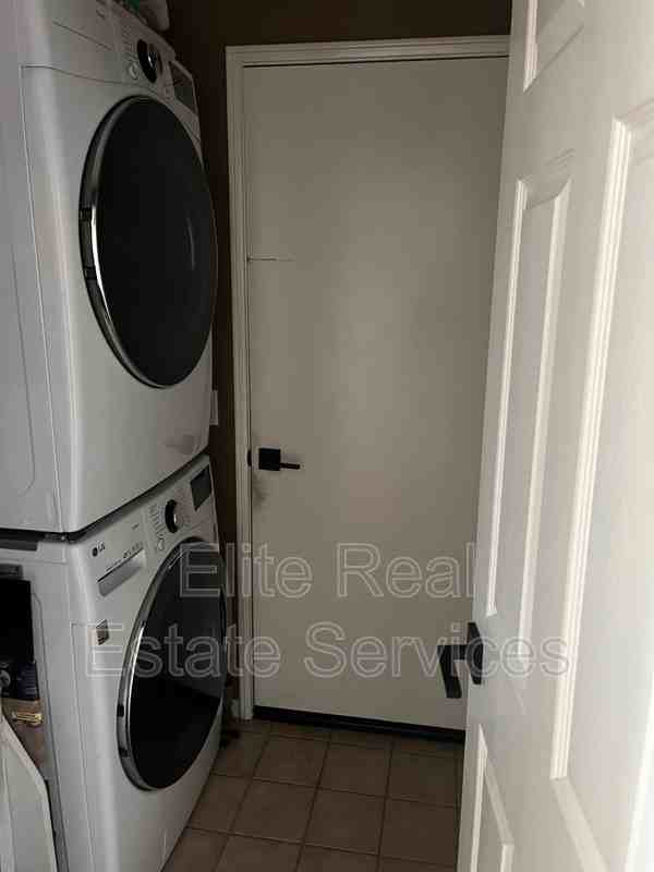 1162 Hanford Ct - Photo 6 of 12