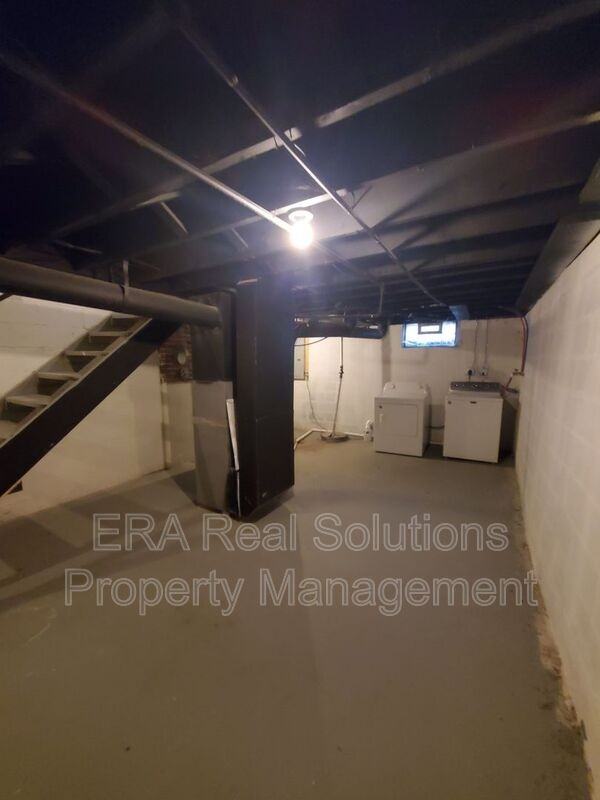 1294 E 24th Ave - Photo 7 of 17