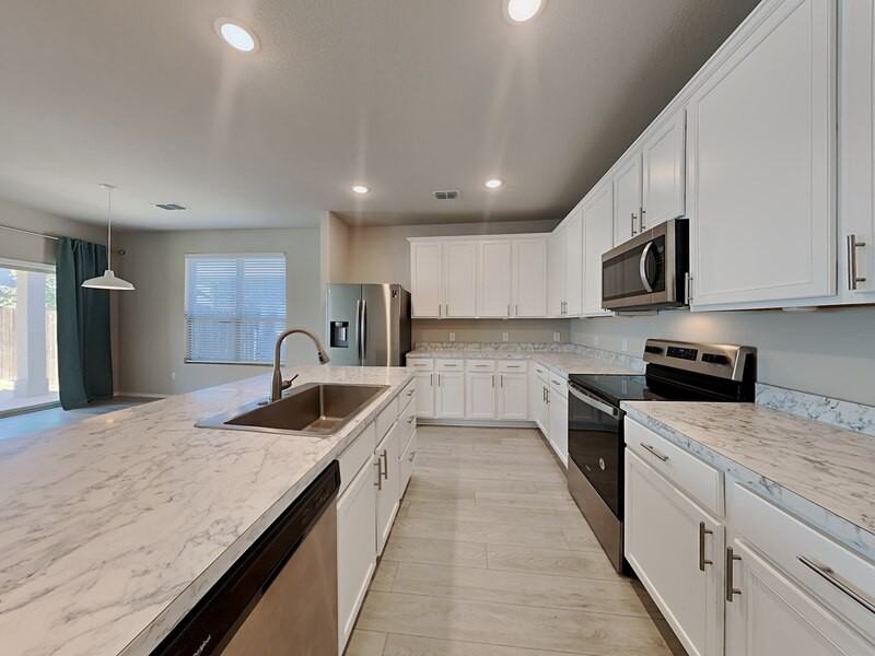 6261 Outrigger Rd - Photo 5 of 17