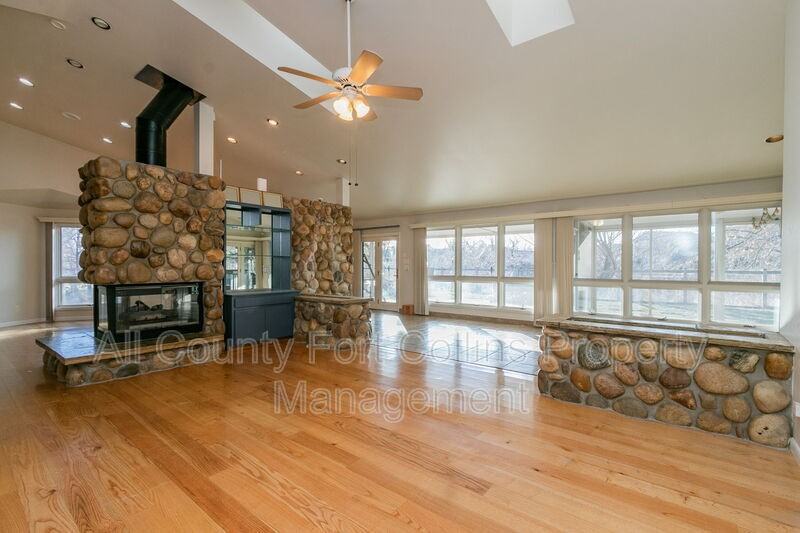 1913 Wallenberg Dr - Photo 5 of 20