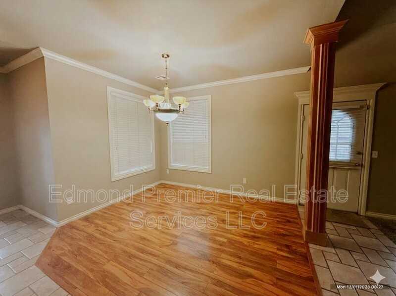 14001 Arapaho Rd - Photo 4 of 8