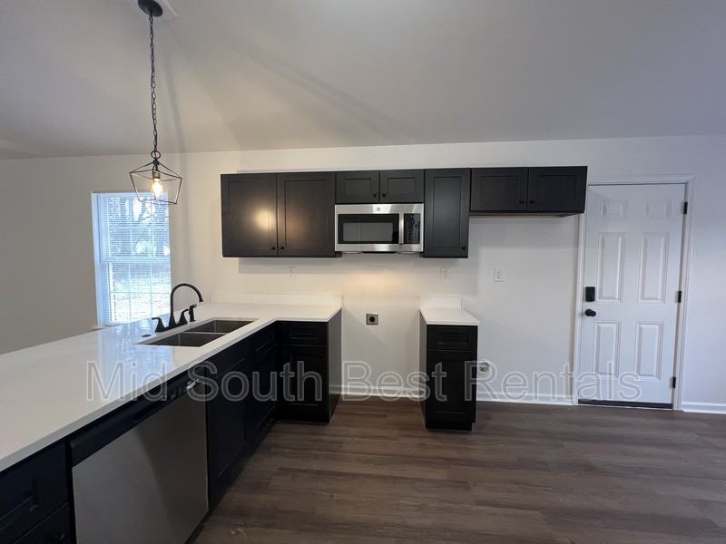 1918 Pinedale Ave - Photo 3 of 17