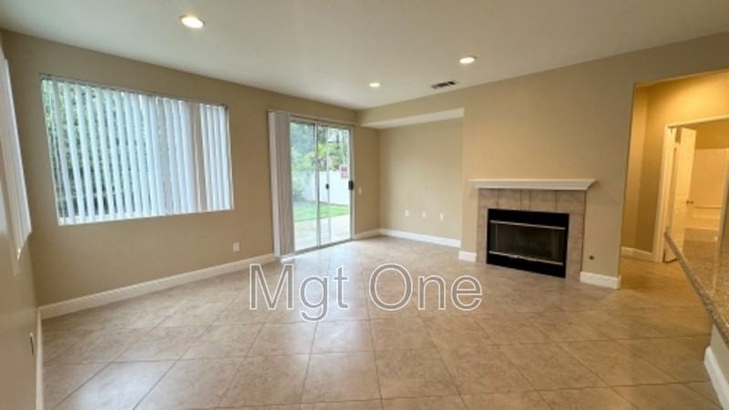 1980 Olympia Fields Dr - Photo 6 of 34