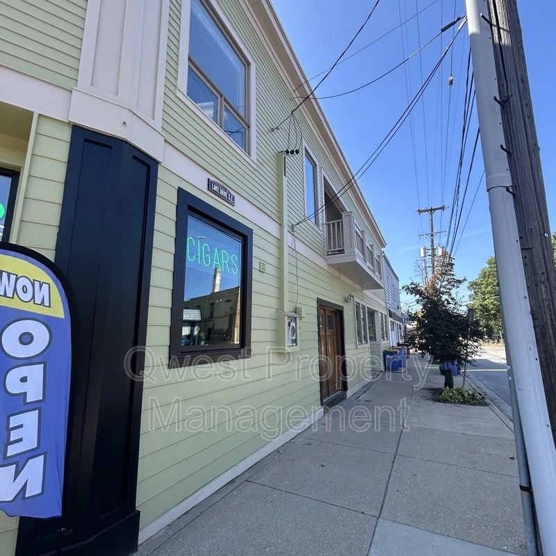 975 Cherry St Se #5 - Photo 2 of 7