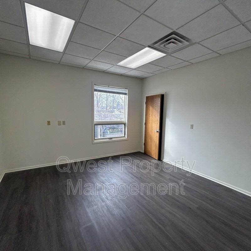 975 Cherry St Se #5 - Photo 6 of 7