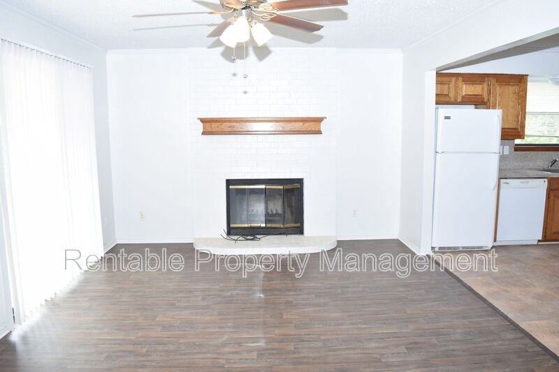 112 W Stage Coach Trl - Photo 4 of 12