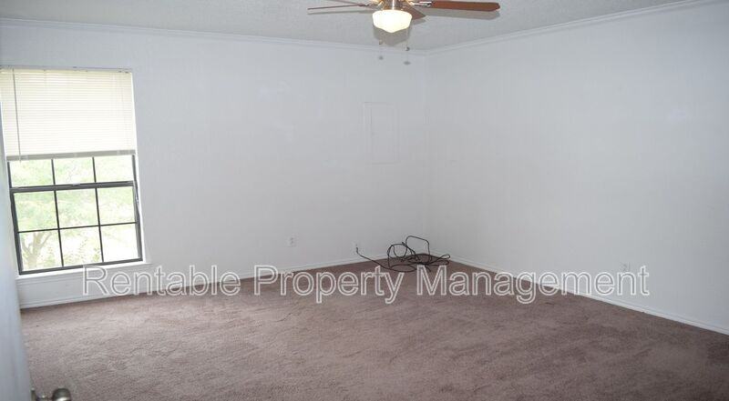 112 W Stage Coach Trl - Photo 7 of 12