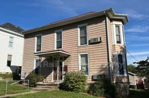 featured image of 152 Willow St #1