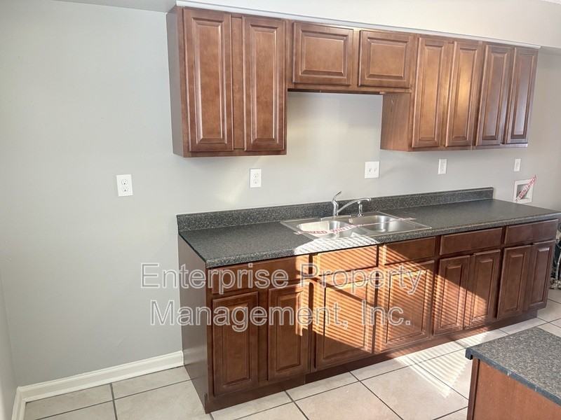 3877 Camelia Cv - Photo 5 of 16