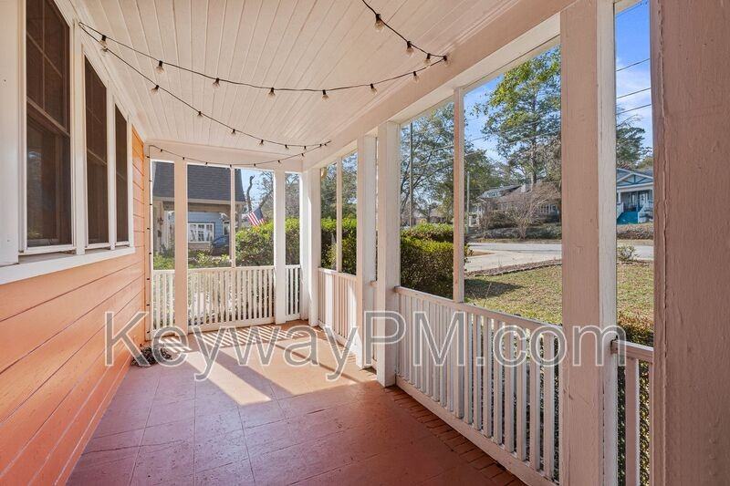 972 Heard Ave - Photo 4 of 26