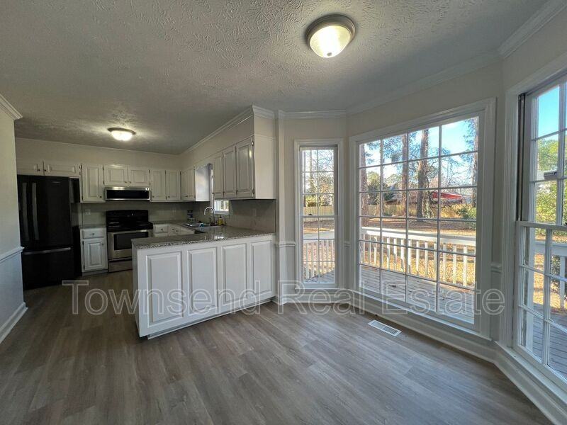 1950 Merrimac Dr - Photo 7 of 19