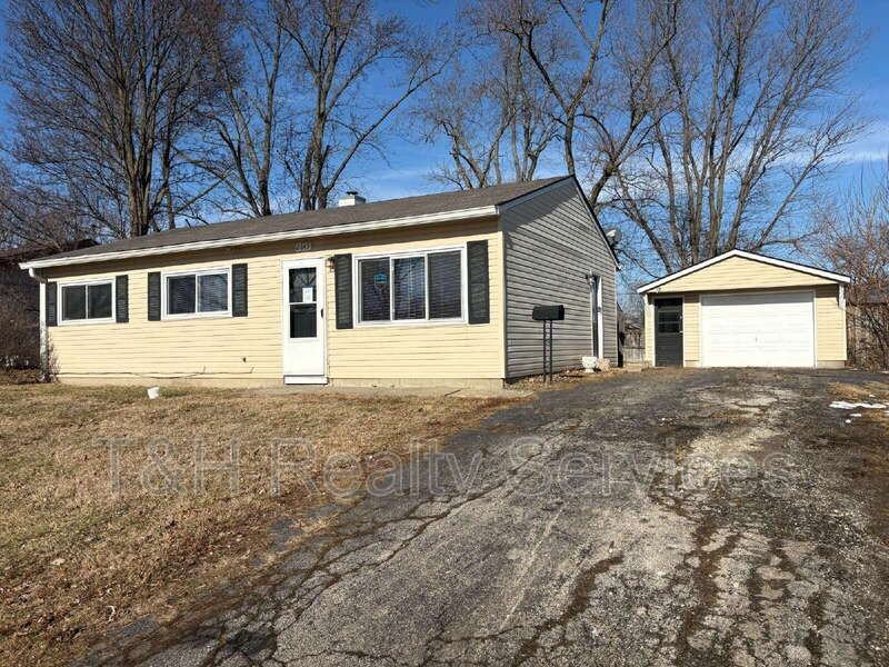 2645 Calbert Dr - Photo 3 of 16