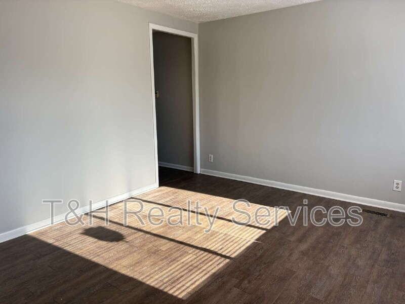 2645 Calbert Dr - Photo 6 of 16