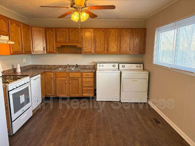 2645 Calbert Dr - Photo 7 of 16