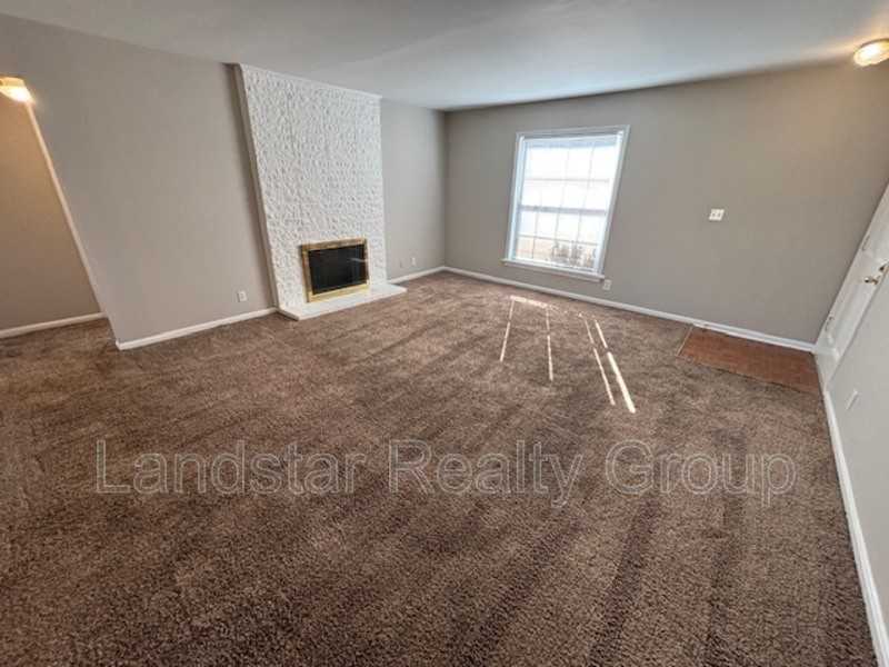 32221 Kemmons Dr #4 - Photo 2 of 30