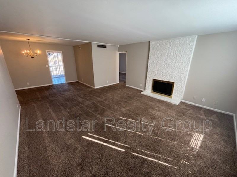 32221 Kemmons Dr #4 - Photo 6 of 30