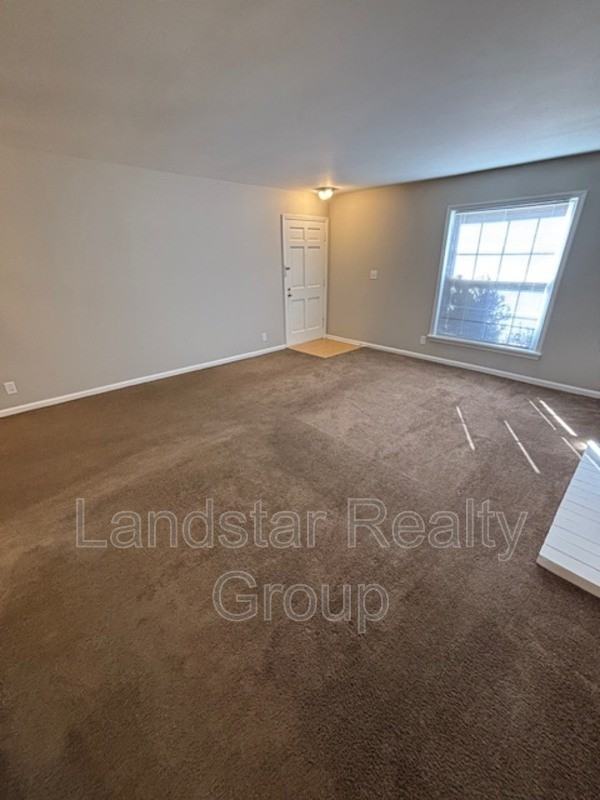 32221 Kemmons Dr #4 - Photo 7 of 30