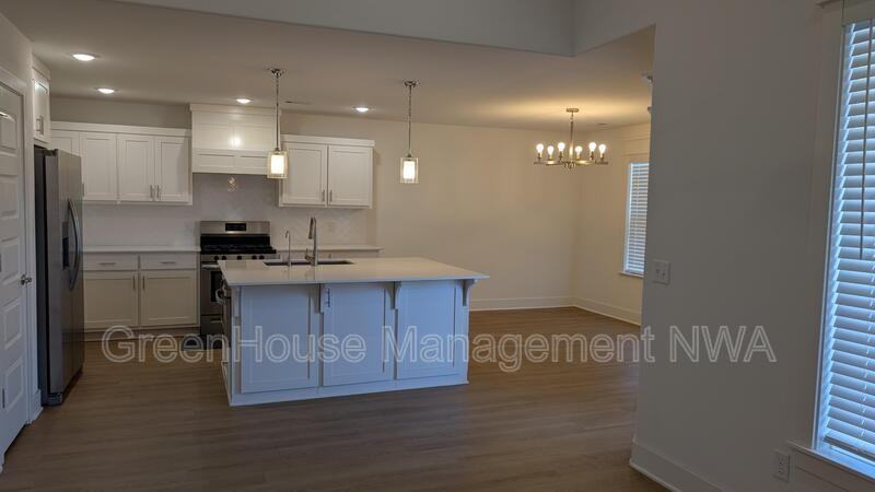 3008 E Coolridge St #3008COOL - Photo 3 of 4