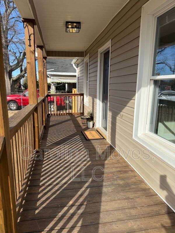 26 8th St - Photo 3 of 12