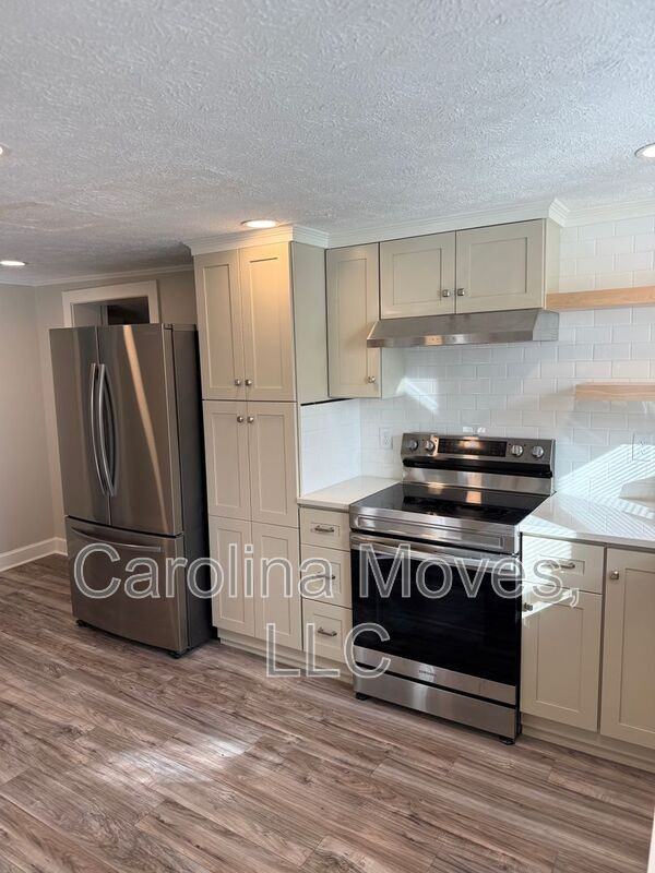 26 8th St - Photo 7 of 12