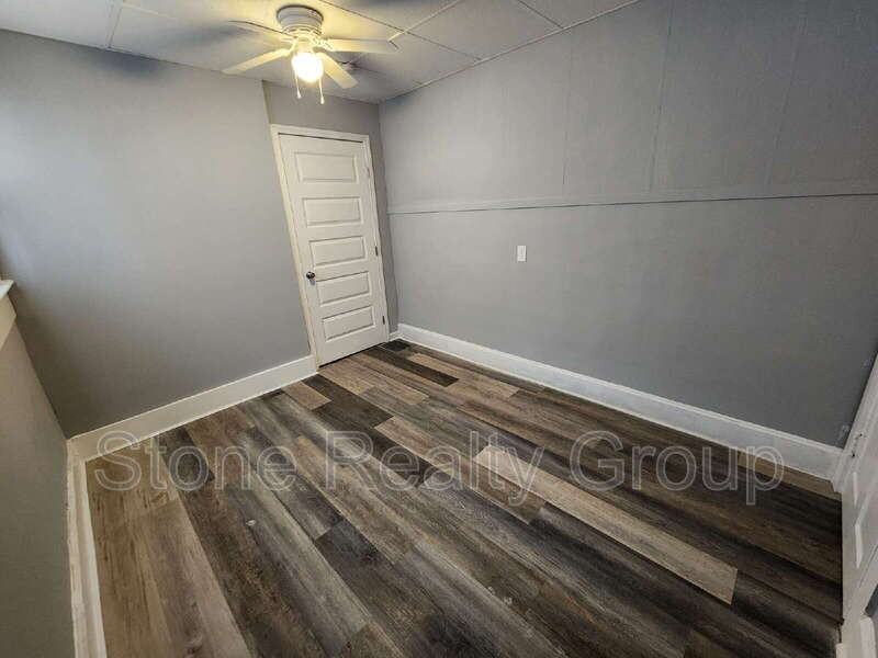 219 S 13th St - Photo 5 of 12