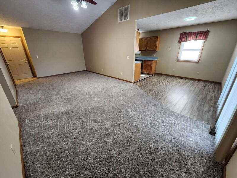 4391 S Hidden Way St - Photo 2 of 12