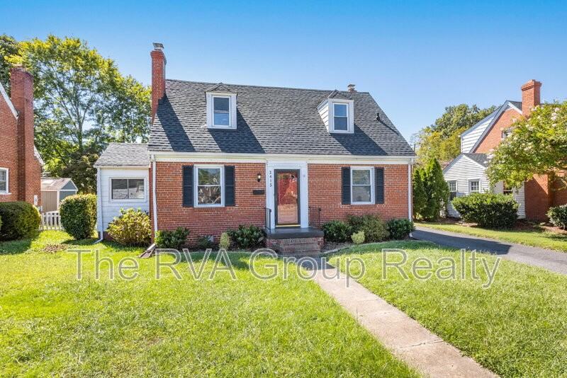 2415 Dumbarton Rd - Photo 2 of 41