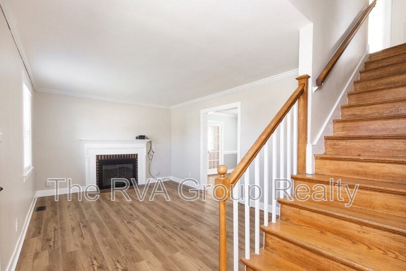 2415 Dumbarton Rd - Photo 6 of 41