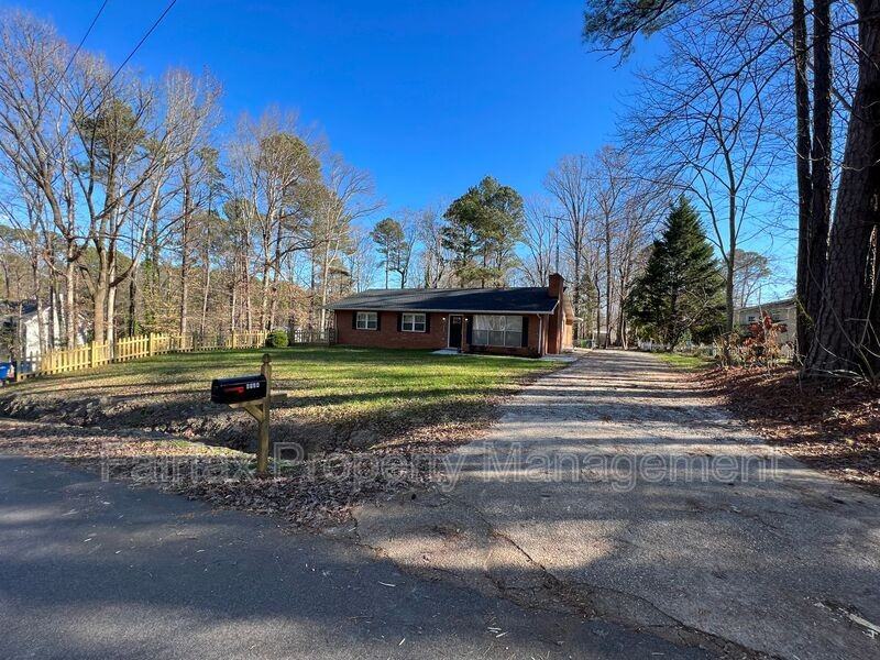 6904 Baywood Dr - Photo 2 of 45