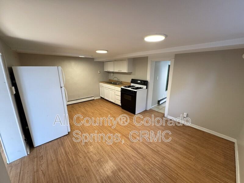 1632 W Kiowa St #5 - Photo 6 of 13