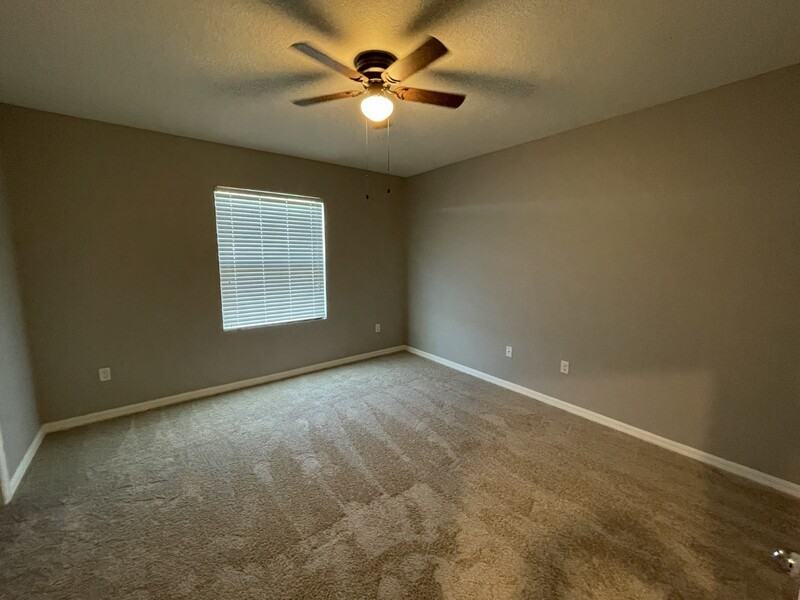 315 Arbor Lakes Dr - Photo 4 of 13