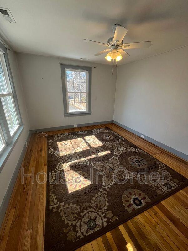 144B Chestnut St - Photo 2 of 7