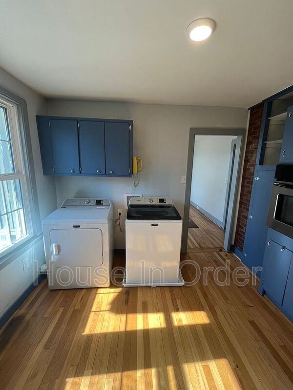 144B Chestnut St - Photo 4 of 7