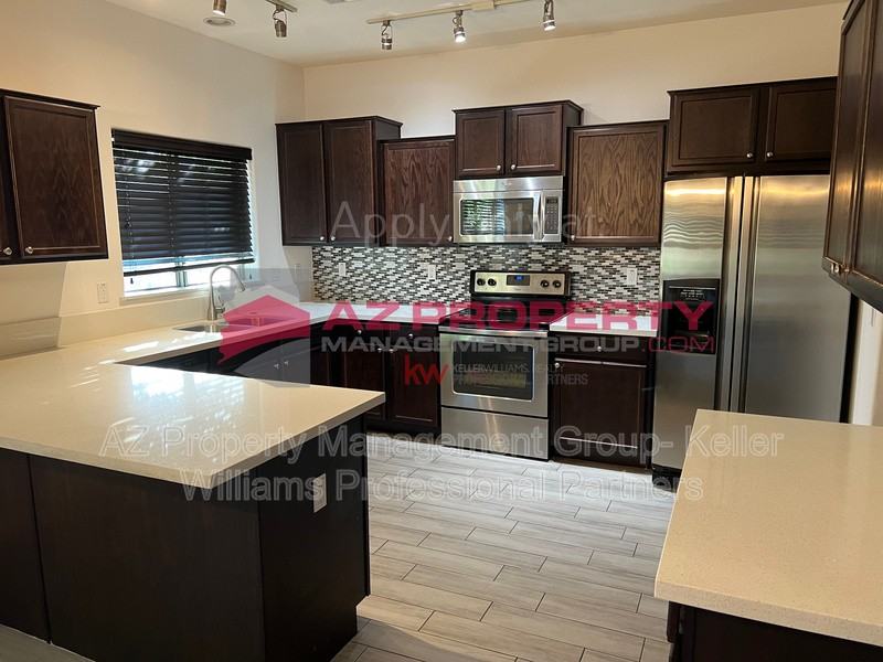 10225 W Camelback Rd #46 - Photo 5 of 18