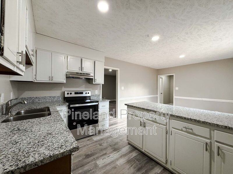 1213 Strickland Bridge Rd - Photo 6 of 20