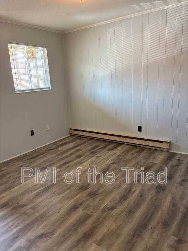 4070 Bonne Venture Rd #6 - Photo 2 of 9