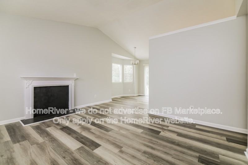 185 Bridges Ln - Photo 2 of 18