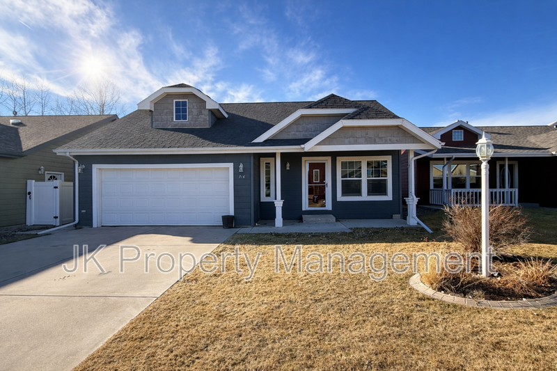 716 49th St N - Photo 2 of 50